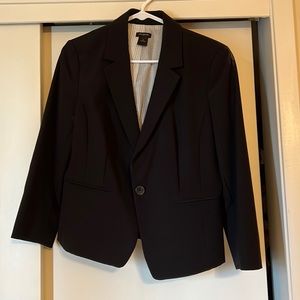Ann Taylor Suit Jacket. Size 8.